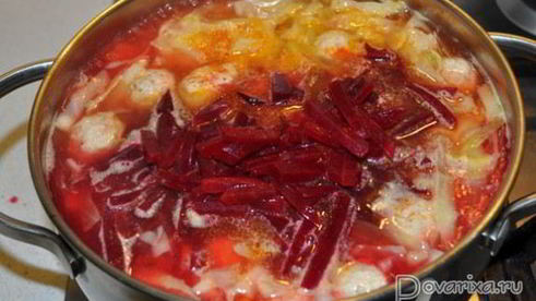 борщ с фрикадельками