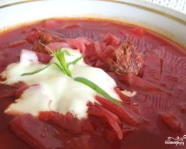 Борщ с подкопченными ребрышками