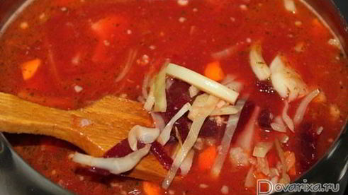 борщ с тушенкой