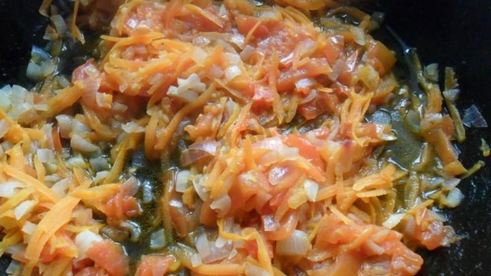 борщ со свекольной ботвой в мультиварке