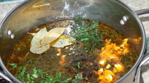 зеленый борщ