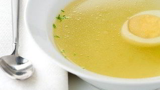 Ароматный куриный бульон