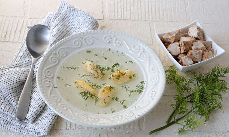 Рецепт бульона из цесарки с яичными клецками