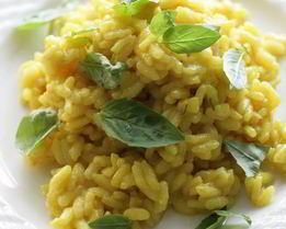 Ризотто Миланезе с овощным бульоном и шафраном