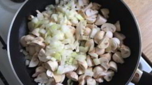 суп грибной на курином бульоне