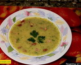 Гороховый суп с беконом и ветчиной