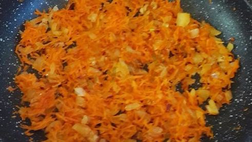 гороховый суп с копченостями в мультиварке