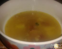 Гороховый суп с копчеными ребрышками