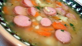 Гороховый суп с сосиской