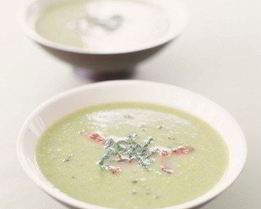 Гороховый суп с ветчиной и петрушкой