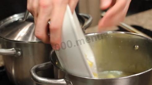 густой гороховый суп с мясом