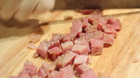 густой гороховый суп с мясом