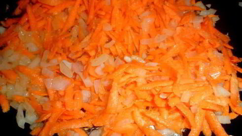 суп гороховый с охотничьими колбасками