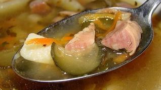 Кисломолочный холодник с копченостями