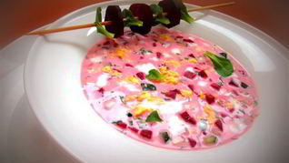 Летний холодный суп со свеклой