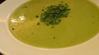 Крем-суп из спаржи и цукини