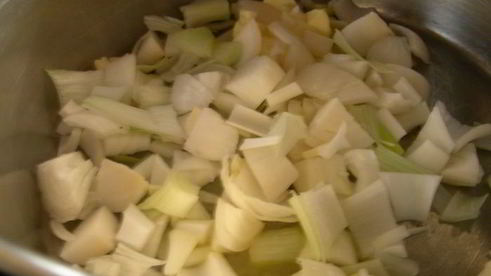 крем-суп из спаржи и цукини