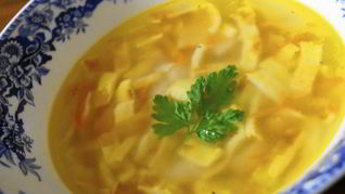 Куриный супчик с яичными блинчиками