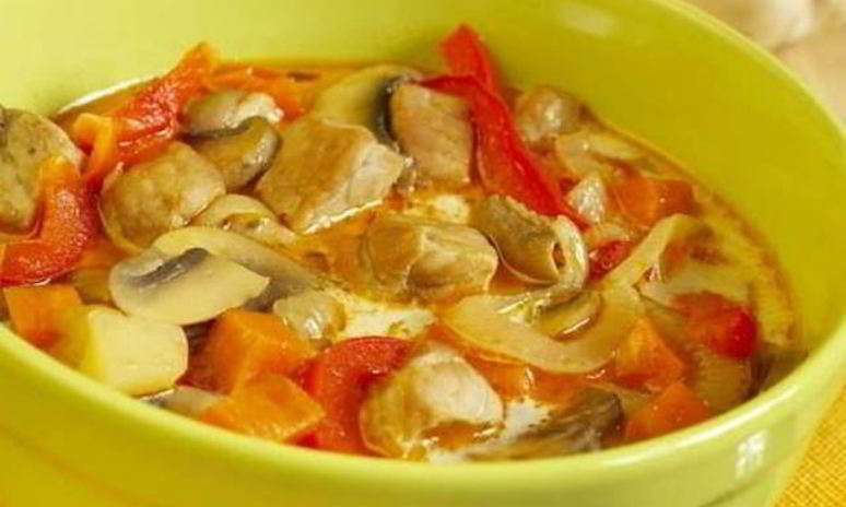 Рецепт мясного супа по-домашнему