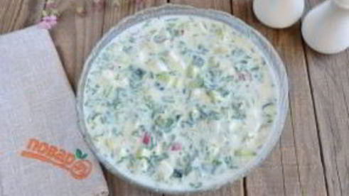 окрошка на кефире с крапивой и мятой