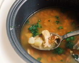 Овощной суп с курицей в мультиварке