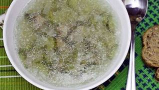 Рассольник с перловкой и куриными сердечками