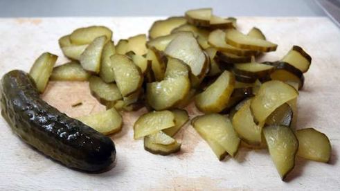 рассольник с перловкой и куриными сердечками