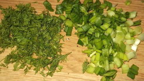 острые щи с рыбными консервами