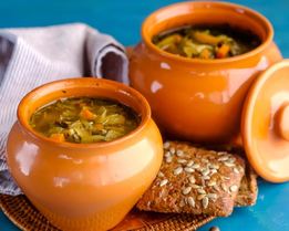 Постные щи из квашеной капусты с грибами