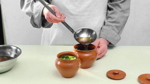 постные щи из квашеной капусты с грибами