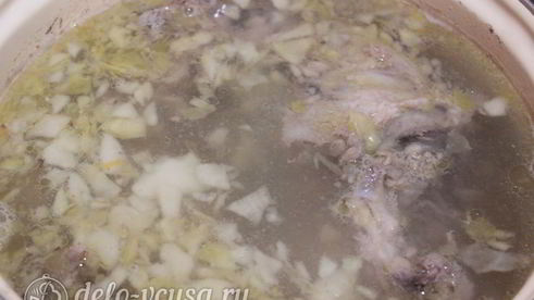 щи из кислой капусты с курицей