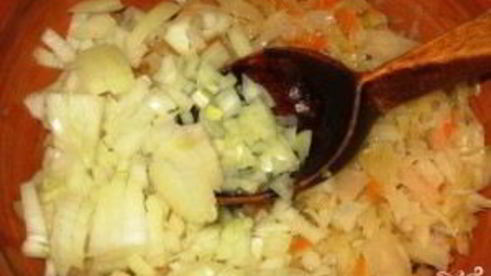 щи из квашеной капусты с грибами