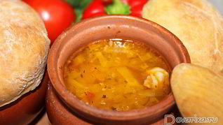 Щи из свежей капусты в горшочках