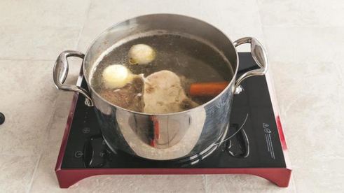 щи с разварной говядиной