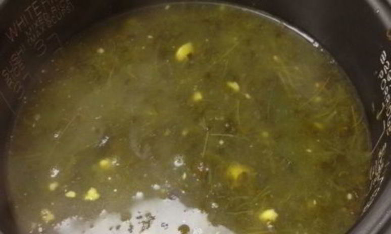 Рецепт щей со щавелем в мультиварке