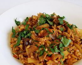 Грибная солянка с рисом и капустой