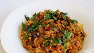 Грибная солянка с рисом и капустой