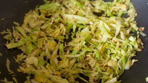 капустная солянка с грибами