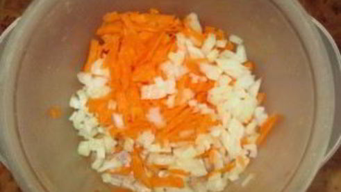 солянка с грибами и курицей