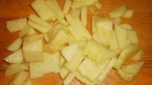 солянка с колбасой и грибами