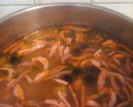 Солянка с колбасой