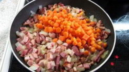 солянка с маслинами и лимоном