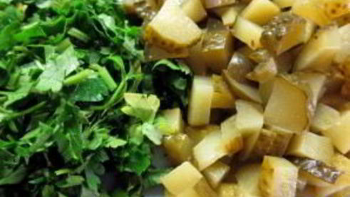 солянка с маслинами и лимоном