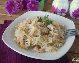 Солянка с мясом и капустой