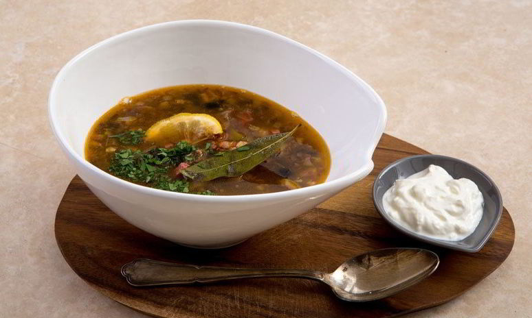 Рецепт солянки с оливками