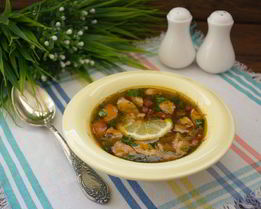 Солянка с сосисками