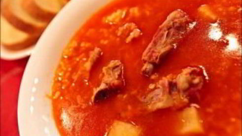 суп фасолевый с копчеными ребрышками