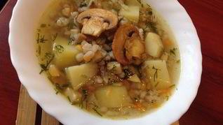 Суп грибной с перловкой