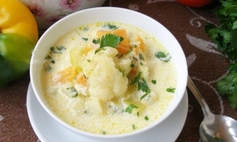 Рецепт супа из цветной капусты и кабачков
