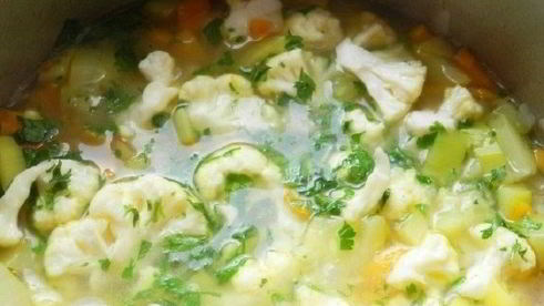 суп из цветной капусты и кабачков